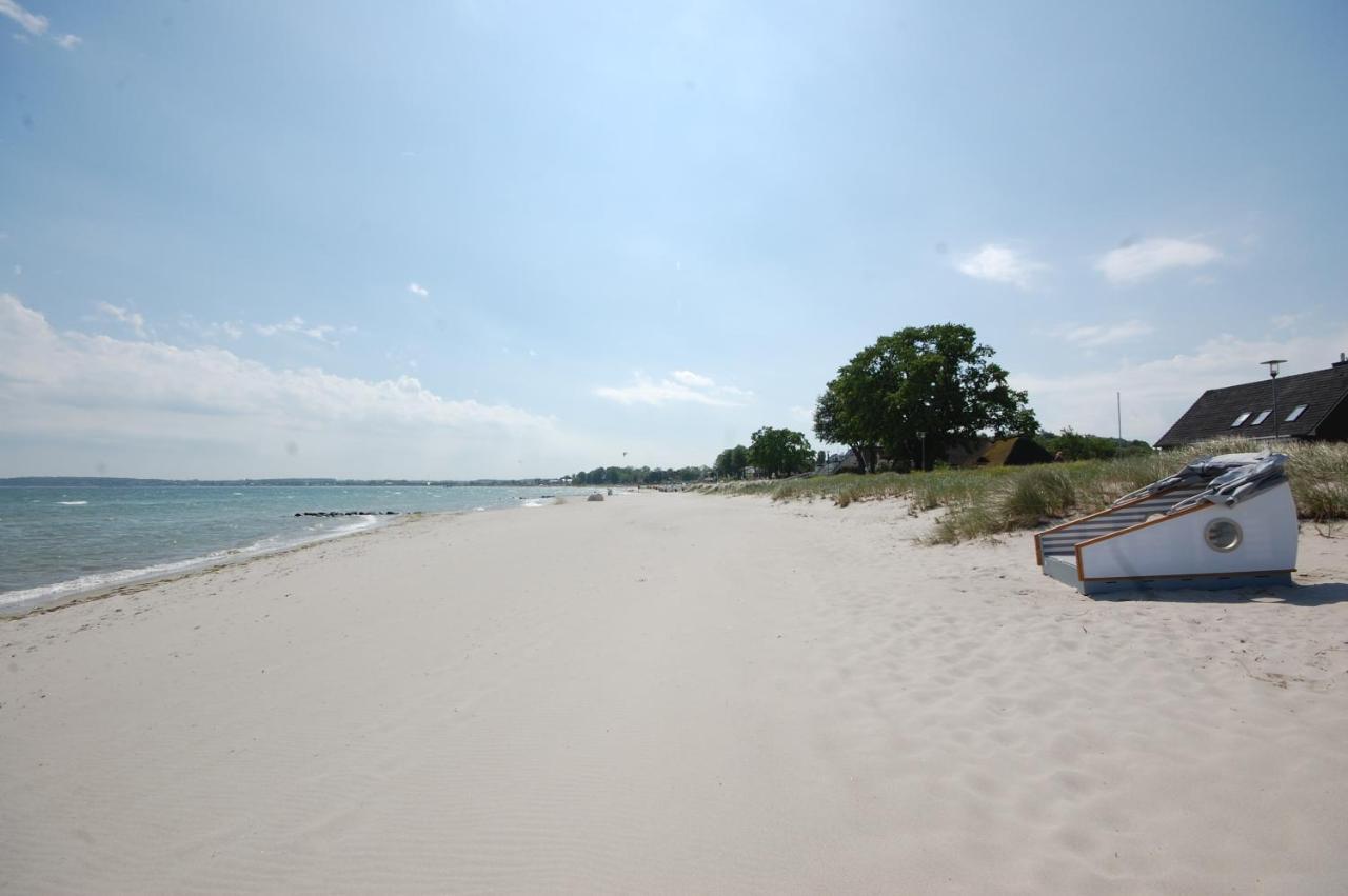 Schlafstrandkorb Nr. 3 Sierksdorf Buitenkant foto